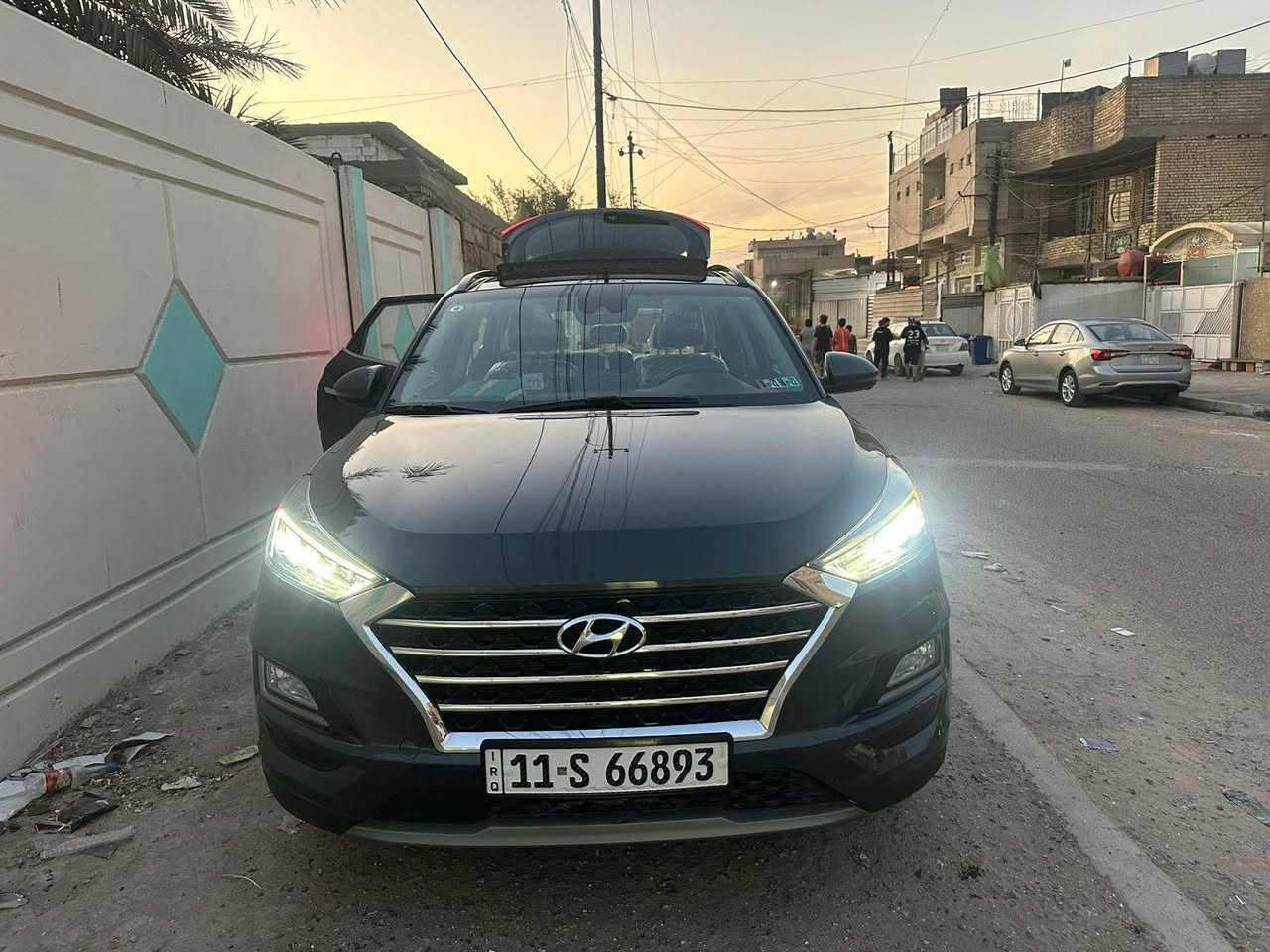 سلا عليكم عندي توسان موديل ٢٠٢١ ليمتيد فول مواصفات وارد أمريكي  رقم بغداد خصوصي حادثة موضح كما في الصورة رايد اراوس بسيارة ناصية حسب قناعتي الاستفسار عل رقم ***********
