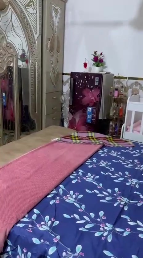 السلام عليكم  غرفه  نوم كامله وجديدة  للببع........
في الزعفرانيه


**إذا كنت صاحب هذا الإعلان وتريد حذفه لأي سبب، رجاءا أرسل رسالة إلى الدعم الفني**