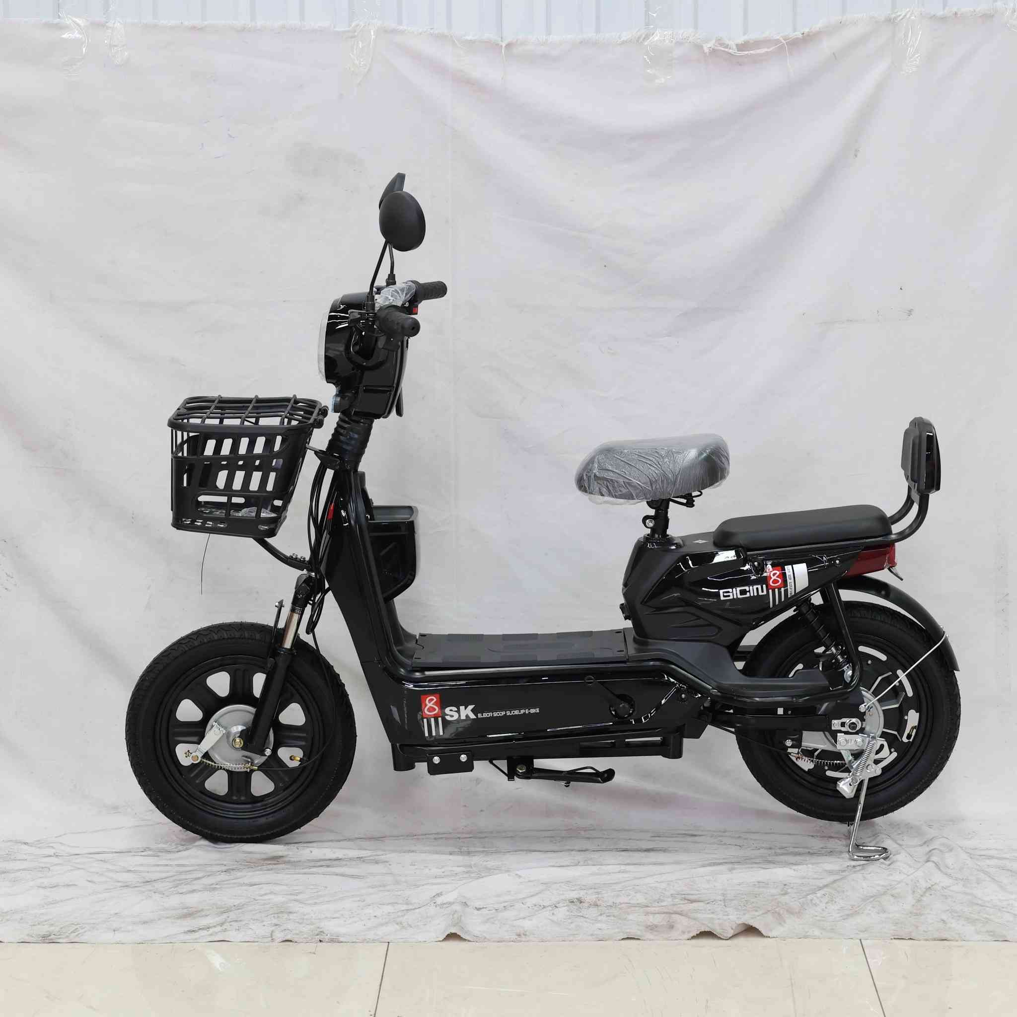 دراجة كهرباء SK موديل 8
سرعة توصل 50 كم
قبل يومين وصلت من الصين جديد غير مستعمل 
السعر : 350 الف
***********
