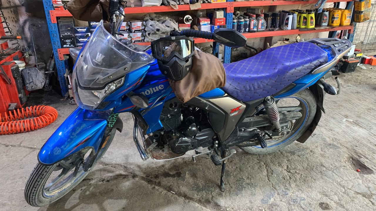 السلام عليكم للبيع مطور هوجي مستعمل موديل 19 اوراق ضائعه السعر مليون و 700 وبي مجال المكان الريحانه 
 التواصل فقط على الهاتف ***********
