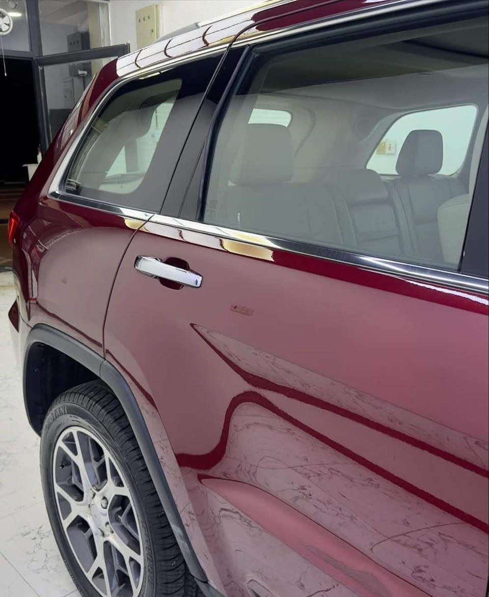 🚘 للبيع بسعر مناسب جداً جيب موديل 2020 خليجي

السيارة استخدام شخصي وعلى ايدي جاهزه من ناحية كلشي مغلف البجم كامل ppf دهن وكالات عالميه بانزين محسن سيارة على وضع الشركة مابيها اي ملاحظة فول مواصفات للاخير الفئه المرغوبه بدون جكات رقم بغداد هزه وسنوية جديدة
***********
***********📞

المواصفات:
✅ محرك 6 سلندر
✅ جير أوتوماتيك
✅ نظام دفع رباعي (4×4)
✅ فتحة سقف بانوراما
✅ داخلية جلد فاخر
✅ مقاعد كهربائية مع حفظ الذاكرة
✅ تدفئة وتبريد للمقاعد الأمامية
✅ تدفئة للمقاعد الخلفية
✅ شاشة معلومات كبيرة
✅ شاشات ترفيه للمقاعد الخلفية
✅ نظام ملاحة (Navigation)
✅ نظام صوت فاخر
✅ كاميرا خلفية
✅ كاميرا 360°
✅ حساسات أمامية وخلفية
✅ نقاط عمياء (Blind Spot)
✅ تنبيه حركة المرور الخلفية
✅ المحافظة على المسار
✅ تحذير الاصطدام الأمامي
✅ رادار أمامي
✅ مثبت سرعة ذكي (Adaptive Cruise Control)
✅ تشغيل بصمة
✅ دخول ذكي (Keyless Entry)
✅ تشغيل عن بُعد
✅ باب خلفي كهربائي
✅ ستيرن متعدد الاستخدامات
✅ شاحن لاسلكي
✅ منافذ USB أمامية وخلفية
✅ إضاءة LED أمامية وخلفية
✅ جنوط ألمنيوم وكالة
✅ مواصفات Limited Plus كاملة ناصرية, ذي قار
