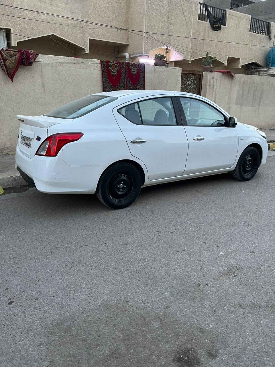 السلام عليكم 
نيسان سني هندي2023
بعدها ع وضع الشركه 
ماشيه 40 km
تبريد شاشه كار بلي 
رقم اربيل باسمي 
سنويه وهزه ورقم جديد
مكفوله كفاله عامة 
مكاني بغداد  السعر 122
شراي اتصل ***********
