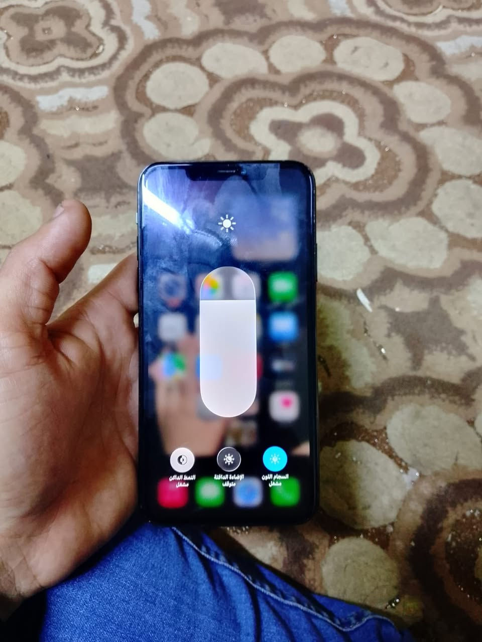 ايفرن ١١بروه ماكس تك سيمكرت ذاكره ٢٥٦كله بلاد بس بطاريه مبدله سعر٣٥٠وبيه مجال رقم مبايل ***********العنوان كركوك
