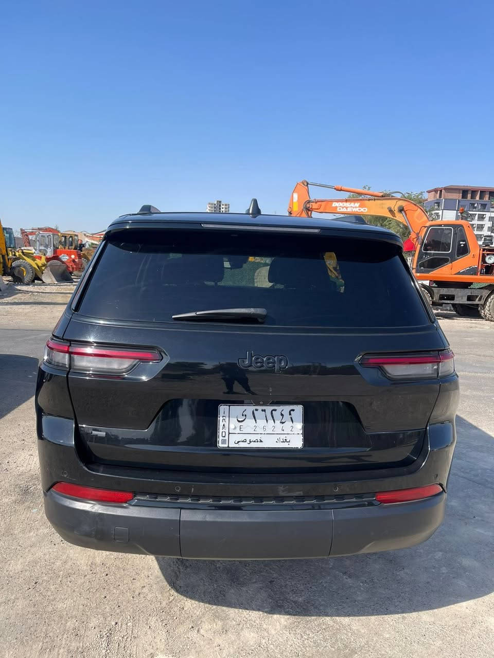 سلام عليكم للبيع جيب لا ريدو موديل 2023
الشكل الجديد 7 راكب الملكي
تحكم استيرن
فتخة
بصمة 
تشغل عن بعد
صندوق كهربائي 
كشنات جلد منفصل 

ضررها موضخ بالصور + حالوب داخل العراق
بدون دواخل بدون ايرباك بدون شواصي
جاملخ مصبوغ والبنيد مبدل اصلي

للاستفسار الاتصال على الرقم 
***********
***********
