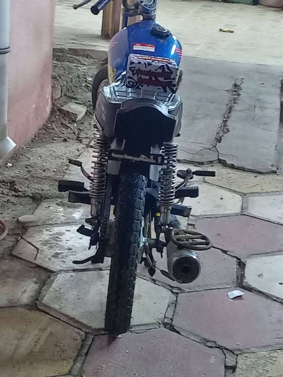 السلام عليكم شباب للبيع ابلادية نامة شلامجة بس المكينة موالهة ولباقي كلة بلاد 2021 بطلة مودراجة تجي وتشوف قفلهة بدون مداهر 575
***********
