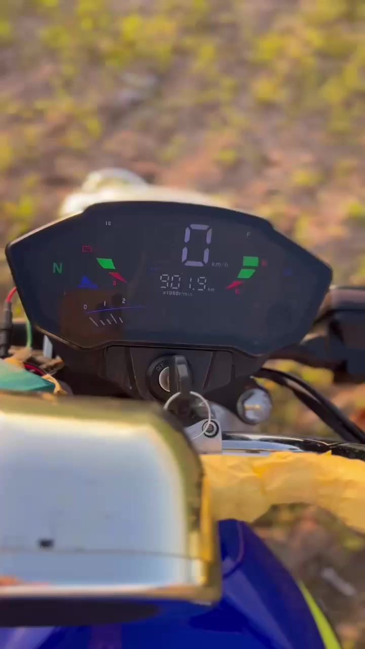 سلام عليكم ماطور سولنك موديل 2025 كلشي شرط السعر 650 وبي مجال ***********
