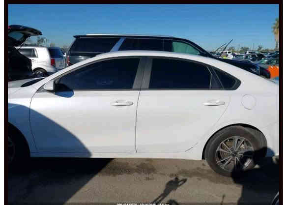 أللهم صلى على محمد وآل محمد 🧿
تم شراء سياره الان من مواقع التأمين ألف مبروك لصاحب السياره تستاهل كل خير بالتوفيق ان شاء الله 🌹
نوع السياره 2024 KIA FORTE  
ضرر موضح بالصور 
استيراد ع كتاب ذؤي الشهداء معفيه من رسوم كمرك ورسوم رقم 🙏 
مكتب حيدر الحسناوي لتجارة السيارات الامريكيه والكنديه عنوان بابل قضاء الكفل مجاور دائرة أحوال الكفل مقابل صيدليه الشهد 🌹 
*********** وات ساب 🇮🇶
