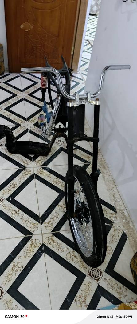 السلام عليكم شاصي كلك كلك كلك بوريه ضعيفه ويا ماشه وستان وسدر كامل وكزوز  دبلات وره وسيبايه وكشن كله جديد سعرهن 175 مكاني بصره كرمه علي رقم موجود بي واتساب ***********
