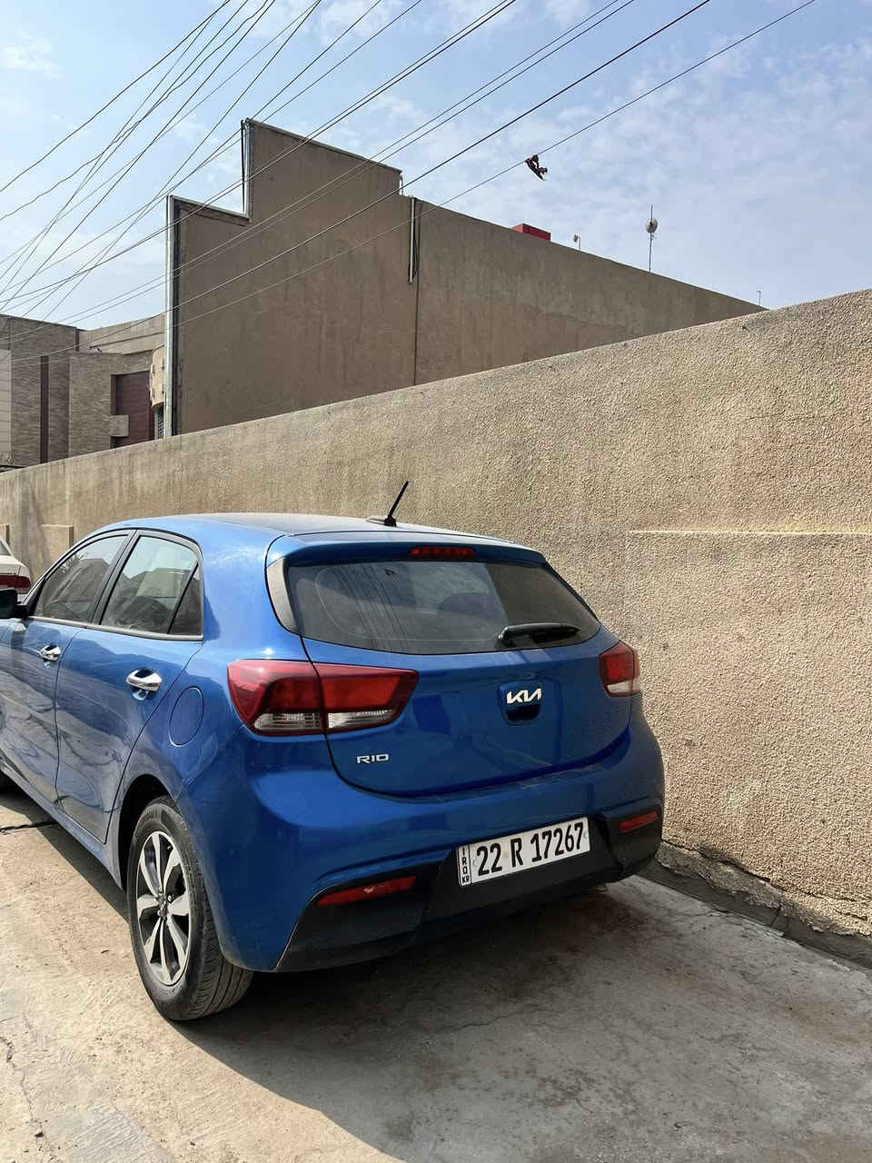 سلام عليكم ريوموديل 23 ماشيه 40
جاملغ خلفي فقط 
بصمه
تحديدمسار
يدات نيكل
ترحيب عندالاقتراب
رادارامامي 
السعر130 
***********
مكاني بغدادشارع 14 رمضان 
علمآ ان السياره نضيفه جدآ مابيها مصرف وبسمي
