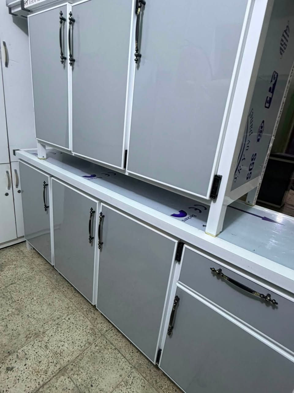 كاونترات المنيوم للحجز والاستفسار ***********
***********
