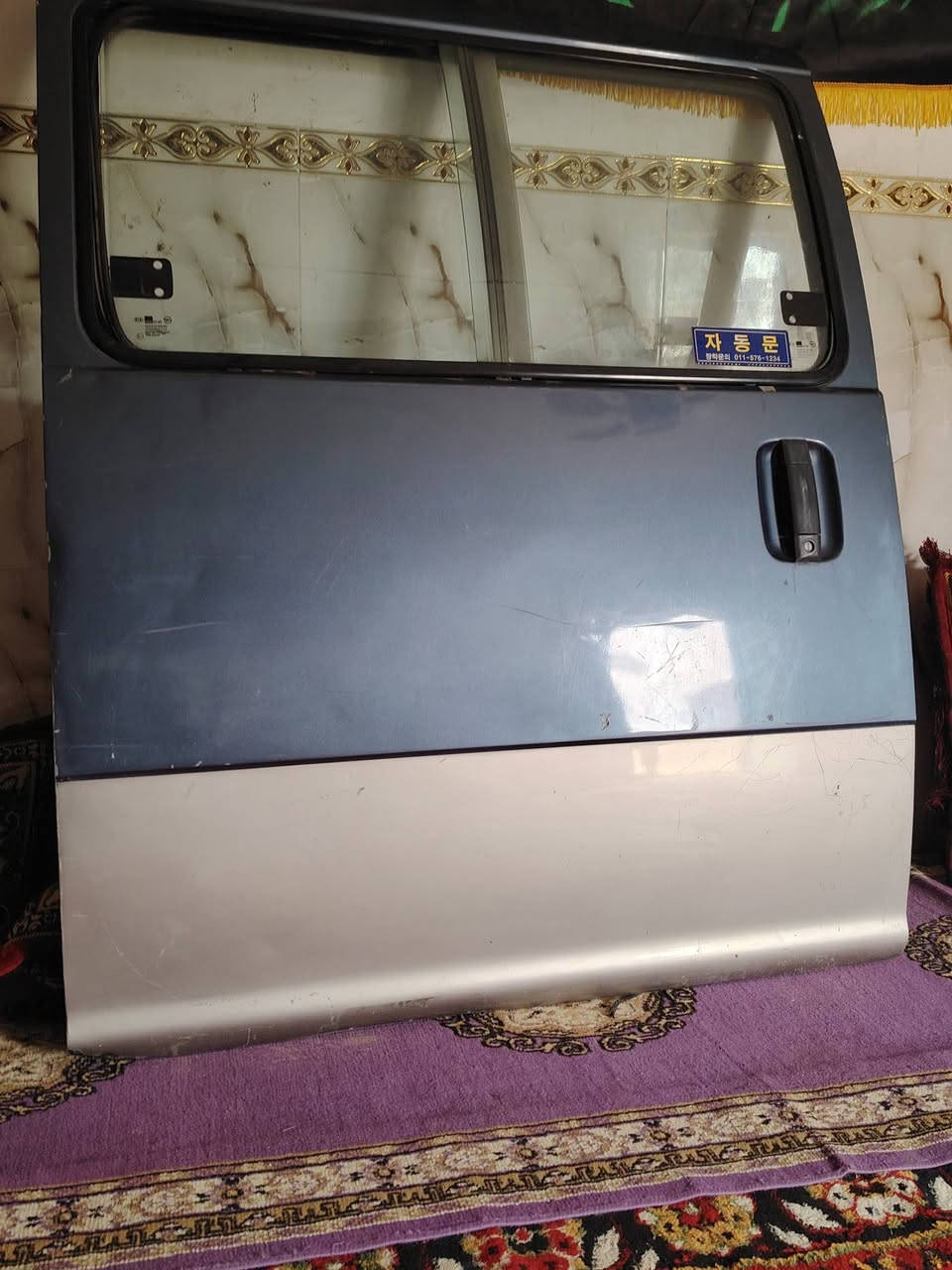 السلام عليكم
باب سيارة منغولي البيع
***********
