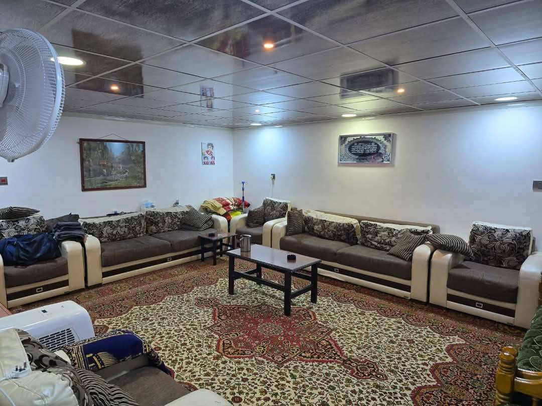 بيت للبيع سند طابو حي المرور مقابل متنزه السندباد قريب على دورة البكر  ثلاث طوابق ٣ غرف نوم + مطبخ + هول + استقبال + كراج  مساحة البيت ٨٠ متر واقع حال اكثر من ٩٠ متر الواجهة ٦.٥متر  بناء ٢٠٢٣ السعر ١٤٥ مليون
للأستفسار الاتصال على الهاتف : 
***********
