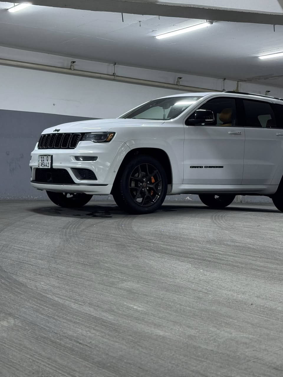 جيب لمتدد X فول مواصفات ام الرادار الأمامي. 
موديل 2020. 
كلين 
3 شاشات + كار بلي 
رادار أمام خلفي جانبي 
نقطه عمياء 
فول مواصفات للأخير 
مابيه نقص كامله من كلشي 
منظومة زنون جديده 
منظومة وقود جديده 
خير من الله السيارة مابيه نقص 
رقم بغداد 
بأسمي 
العنوان بغداد / حي الأعلام. 
السعر 285 بيها مجال


**إذا كنت صاحب هذا الإعلان وتريد حذفه لأي سبب، رجاءا أرسل رسالة إلى الدعم الفني**