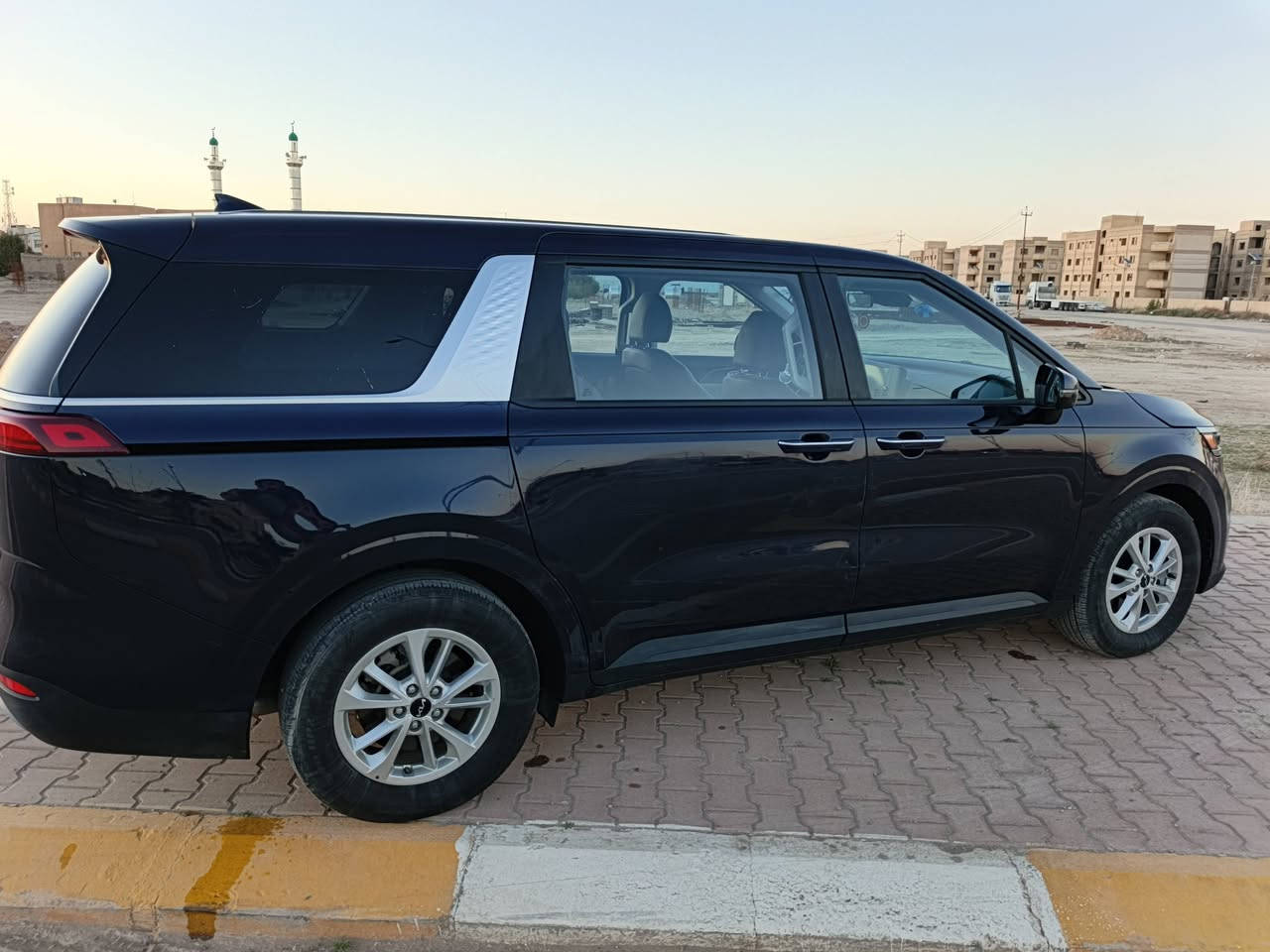 السلام عليكم
كيا كرنفال 2024 Lx
رقم اربيل اجره
حجم المحرك 3500 6سلندر
بصمه  شاشه 
كشنات جلد 
ابواب كهرباء
حساس خلفي
رادار امامي  توقف داتي 
رادار جانبي بل مري
تحديد مسار  سياقه ذاتيه 
تدفئه كشنات 
كشن كهرباء 
٨راكب ٣قطع تبريد 
حادث دعاميه فقط بدون صبغ
السعر 275وبيه مجال 
صور الحادث والسونار بالمنشور

‭ ‭0770 597 9306‬
