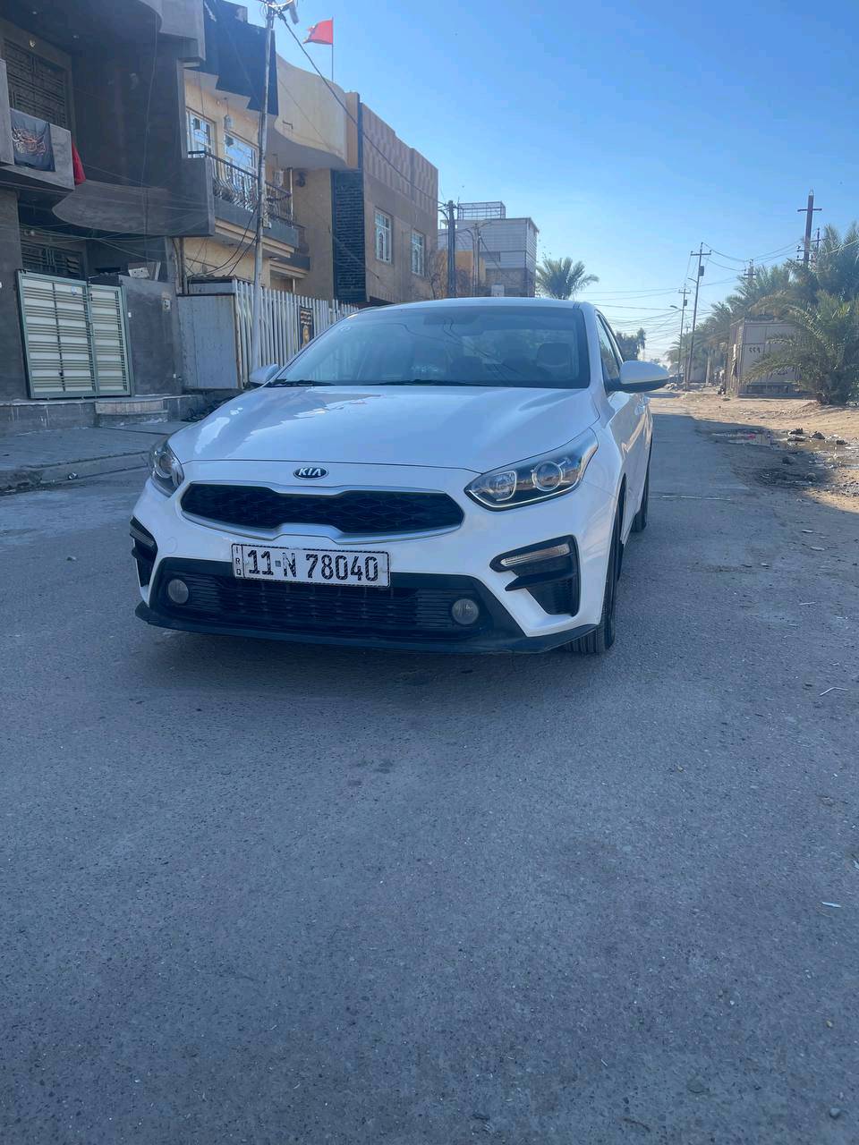 كيا سيراتو 2020 سيارة مكفولة كير محرك صدر تبريد 
شاشه كامرة خلفيه حساس خلفي ويل كب الاصلي موجود مدوشمة عام مكاني بغداد رايدها 148  بيها مجال بسيط