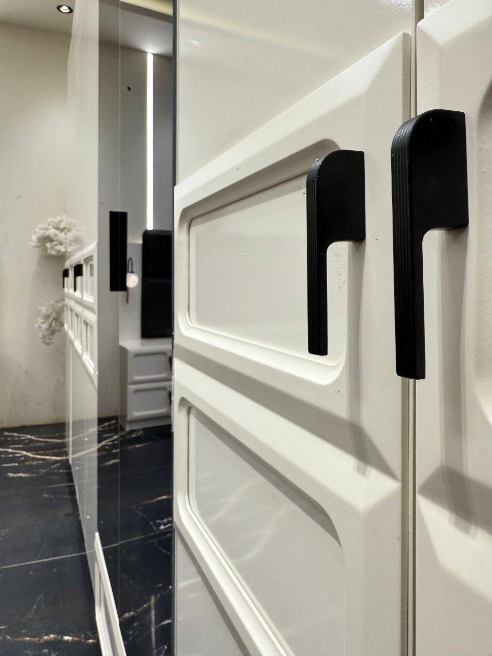 *تم وصول موديل    ميليس*             

❇️ 10 قطع          كنتور وملحق 320سم 
ارتفاع 220سم 

❇️ برغي  وجوي حديد 
❇️ سرير وشازلون مخزن
❇️ ميز تواليت ضخم 
 
❇️ إناره بالكومديات 
❇️ شغل ممتاز وأصلي 
ضهر بلوك 
اناره بل ميز تواليت 
اناره لمس

توصيل لجميع المحافظات العراق 🇮🇶
السعادة أون لاين


**إذا كنت صاحب هذا الإعلان وتريد حذفه لأي سبب، رجاءا أرسل رسالة إلى الدعم الفني**