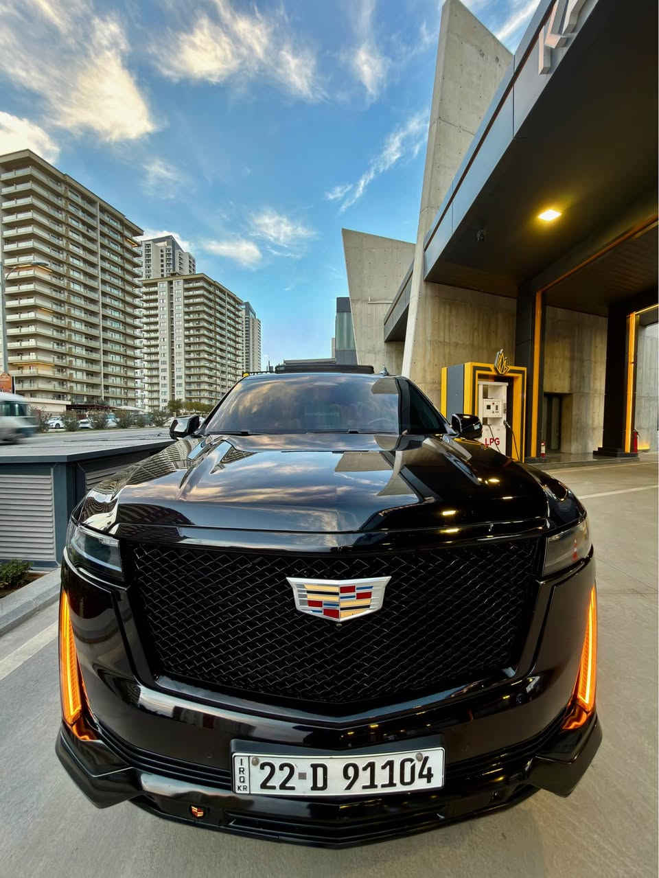 كاديلاك اسكاليد ( 2021 )  Espresso خليحي وكاله منصور Vip
اسود بلاك ادشن بلادي فول فول مواصفات 
ماشييه 70  الف سياره بدون صبوغ بدون بارد بدون رمل
خليجي وكالة المنصور وبعدهه بالضمان  
مكفولة كفالة عامة 
گير محرك بشرت مامفتوح 
المواصفات 
36 سماعة
سقف شاموا
كشن مساج
تشغيل عن بعد  
٣شاشه
‏‎5 كاميرات
‏‎5 بصمات
فور ويل
كشن رجاج 
دوسات كهرباء 
داتا شو 
بانوراما 
داخل جوزي 
لايت زنون عالي ناصي ٥ عدسات
‏‎4 شاشات بالدشبول والسقف والكشنات
تحكم بريك 
جنطه ذكيه جلاق
رادار تحديد مسار
رادار خلفي
رادار امامي 
رادار جانبي 
كشن تدفئة وتبريد سايق وراكب
كشنات امامية تدليك
كشنات خلفية تدفئة
مري شفط 
اشارة بداخل المراية
كشنات جلد 
كشنات خلفية منفصل VIP
علامة كاديلاك ضوئية بالدعامية الخلفية
الكشنات كهرباء 
ذاكرة ميموري ستيرن وكشن
قاصه 
ويل ٢٢ بلادي 
بااختصار السيارة فول للاخير 

مكان سيارة سليمانيه 
سعر 665$ ورقه
رقم صاحب سيارة 
***********📞 السليمانية, العراق
