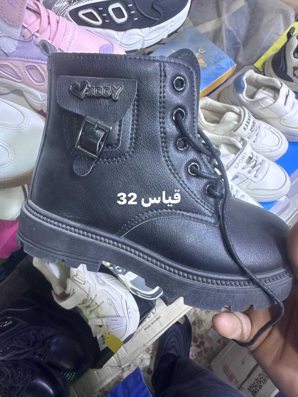 بوتات ب5 الاف بس قياس مكتوب على صور  يتوفر رياضي نسائي ب 4 الاف يتوفر توصيل لكل الحله حجز خاص ***********
