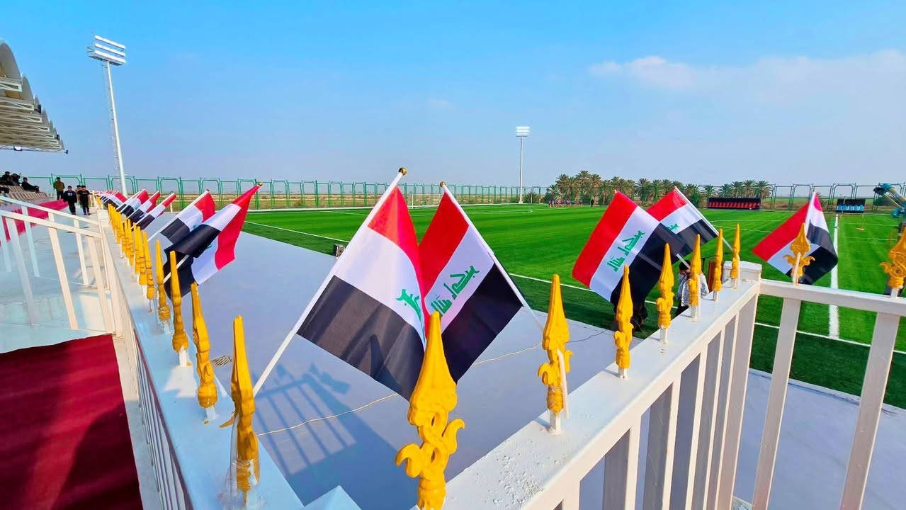 من الأرض الفارغة إلى ملعب احترافي... نرافقك في كل خطوة!
✔️ جودة تبهرك | ✔️ أسعار تريحك | ✔️ التزام تام بالمواعيد

هل تفكر في إنشاء ملعب رياضي بمواصفات حديثة؟
نحن في  شركة قبس الضياء للملاعب والعشب الصناعي 
 نوفّر لك كل ما تحتاجه لإنجاز ملاعب رياضية متكاملة، سواء كانت كرة قدم، كرة طائرة، أو كرة سلة، مع تنفيذ مشاريعنا وفق أعلى المعايير وفي مختلف ولايات الوطن.

🔧 تجهيزاتنا تشمل:
🔹 عشب اصطناعي بجودة ممتازة (60 مم و40 مم)
🔹 سياج معدني متين بمقاسات مختلفة (5/5 مم، 6/5/6 مم، 8/6/8 مم)
🔹 شباك حماية لضمان أمان الملعب
🔹 مرمى كرة قدم مجهز بالشبكة
🔹 مقاعد ومدرجات مريحة وعملية
🔹 أرضيات خاصة (béton poreux) مقاومة ومناسبة للملاعب
🔹 أعمدة كرة طائرة ولوحات كرة سلة
🔹 أعمدة إنارة مزوّدة بكشافات عالية الإضاءة

👷‍♂️ فرقنا تضم خبراء وفنيين ذوي كفاءة عالية، نحرص على دقة التنفيذ وجودة النتائج، مع احترام تام للآجال المحددة.
💰 أسعارنا مدروسة ومناسبة لكل مشروع
🚛 نوفّر خدمة التوصيل إلى جميع عراقنا الحبيب🇮🇶⚽️🇮🇶⚽️🇮🇶⚽️🏠

⸻
📍 العنوان:بغداد الكرادة ٦٢ 
ا
 

📩للتواصل والاستفسار:
***********
***********
***********
⸻
🛠️ خبرة نضعها بين يديك لتصميم ملعب أحلامك!🇮🇶
