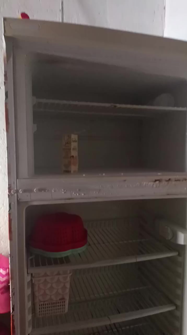 ثلاجه حجم عائلي للبيع نظيفه وبسعر مناسب الشراري يجي خاص


**إذا كنت صاحب هذا الإعلان وتريد حذفه لأي سبب، رجاءا أرسل رسالة إلى الدعم الفني**