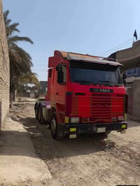 سكانيا للبيع سنكل خلفي راس تريله مربوطه فلات ذات جوانب متحركه مكينه 8 ...