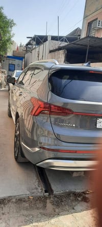 هيونداي سنتافي 2023  فول مواصفات وارد امركي ضرر جاملغ امامي وشوية بالب...