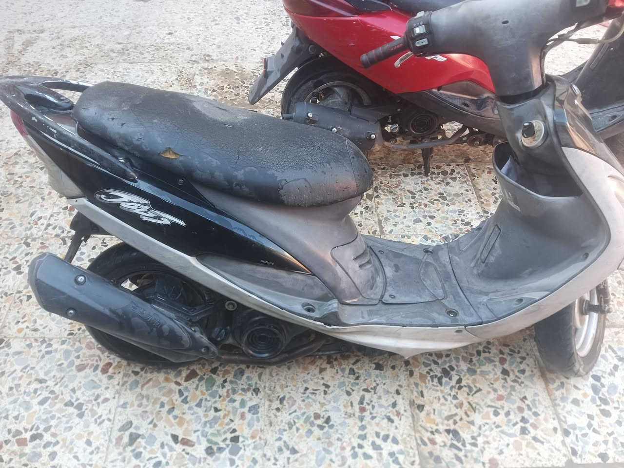 سلام عليكم ماكس للبيع كوم حديد ب175 رقم ***********
