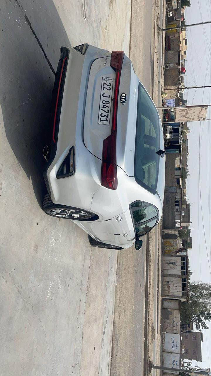 سلام عليكم للبيع كيا فورتي موديل 2021 وارد امريكي حادث جاملغ امامي جه الصدر سياره بيها بارد بالبنيد شبر وجاملغ مال حادث تبديل نفس اللون بلادي وصبغ حافة الباب مال صدر دعامية امامية وخلفية صبغ جمالية مبينه بالصور ماشية 74 الف سياره نظيفة مال بيت اني مرقمها بيدي تريد تحويل تريد وكاله 
مواصفات السيارة
شاشة كار بلي
كامرة
رادار 
توقف ذاتي
تحكمات ستيرن
شاشة اعطال
تحديد مسار
ثلاث انظمة قيادة
لابتات زنون 
مكينه 2000 دوش
سيارة كير مكينه كفالة
تبريد ثلج
صدر خير من الله 
مكان السياره بغداد الشعب او البياع قرب مدينه العاب 
السعر 148 وبيها مجال 
***********
شباب اني مكلف بالنشر اتصل على الرقم صاحب السياره بغداد, العراق
