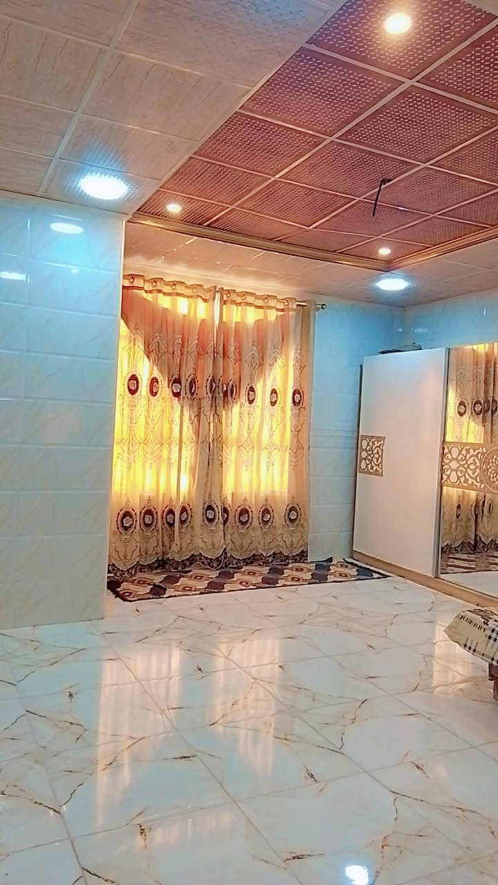 سلام عليكم عندي ابيوت اثنين للبيع واحد طابقين والثاني طابق واحد القري السياحية قريب جبل بابلون منتجع بابل ***********
