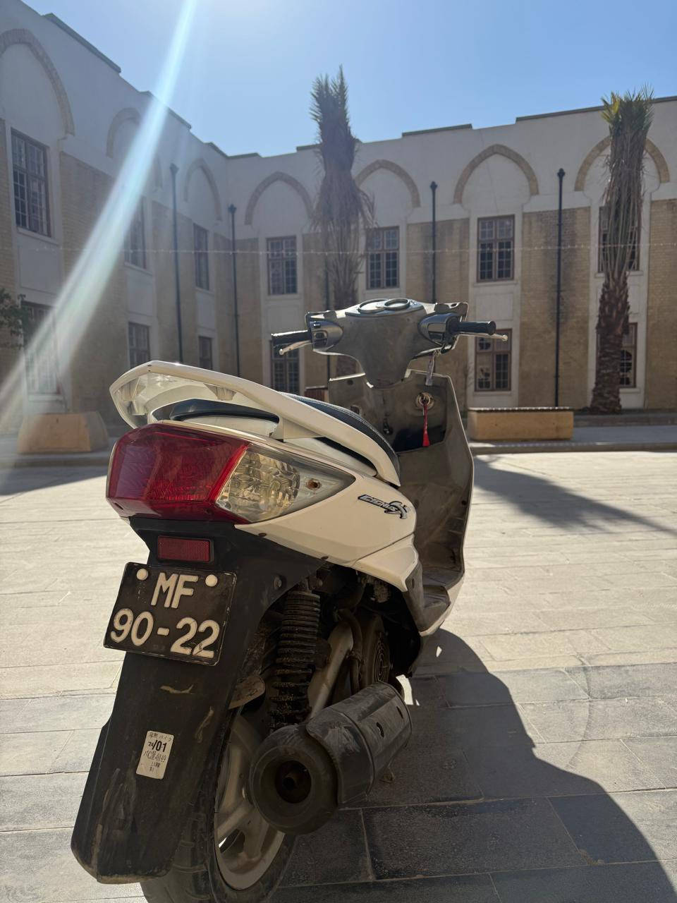 السلام عليكم. سكنس فحل ياباني ياباني للبيع الدراجه صارله اقل لسبوعين الدراجه اذه بيه برغي تجاري تاخذه بلاش ممفتوحه قبع نفخ ستان حساس الداجه خير من الله دهن كله امزويل وبانزين محسن  المو شراي ولميعرف بيه ليتعبني السعر خاص العنوان بغداد الاعضميه الهاتف ***********
