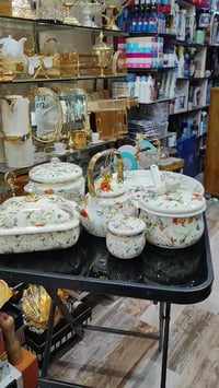 حلويات وانتيكات • ديوانية سوق التجار • توصيل