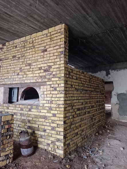 مقاولات هاني الكواز لبناء افران الصمون. ***********
⬅️هاني الكواز↔ لبناء افران الصمون وافران البيتزا  
✅ بناء الأفران بنواعها (تسليم مفتاح)
✅ تجهيز مواد ومعدات الأفران كامله
***********************************
✅ ملخص مواصفات الفرن الصمون 
1⃣ كرك ستاو كامل من اول صمون الى اخر صمونه 
2⃣ شرط حماوه الفرن متميزه بدون اصراف في الوقود 
3⃣ عكاده العركجين  بلفرشي مع طين ولملح (لمسات فنيه اصليه اي ارتفاع 80 سم! ) 
4⃣طابوك حراري تركي الزيتي الاصلي 
5⃣ قياسات الفرن صحيحه تساعد في استاو الصمون من اول صمون الئ اخر صمونه 
6⃣*الوجه شيلمان ثقل من اجل زياده القوه الفرن
7⃣ باب الفرن من الوزن الثقيل (ذمه)*-متانه وتحصين الحراره. 
8⃣ مده العمل ثلاثه ايام
يوجود لدينا كوادر مختصه في عمل الافران 
9⃣ ضمان الكوره 30 سنه 
             نعمل في جميع محافظات العراق 
⬅️وبأنسب الاسعار ➡️
للاتصال *********** هاني الكواز 📲
