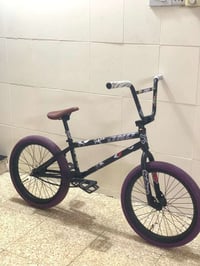 BMX  اصلي كل قطعه اصلي سعره 275  لل تواصل 07718825444