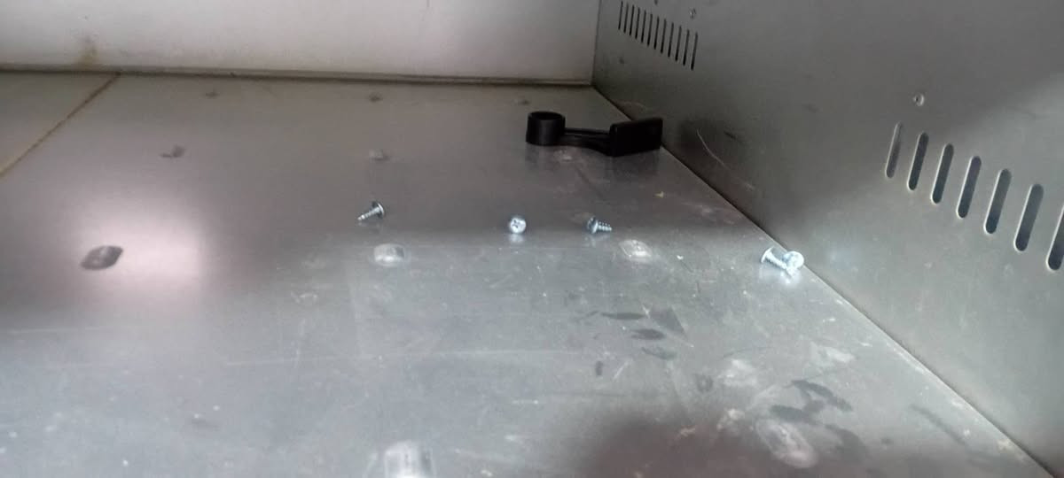 فرن بيتزا طابق واحد جديد ممستخدم للبيع السعر ٧٥٠ وبي مجال
***********
