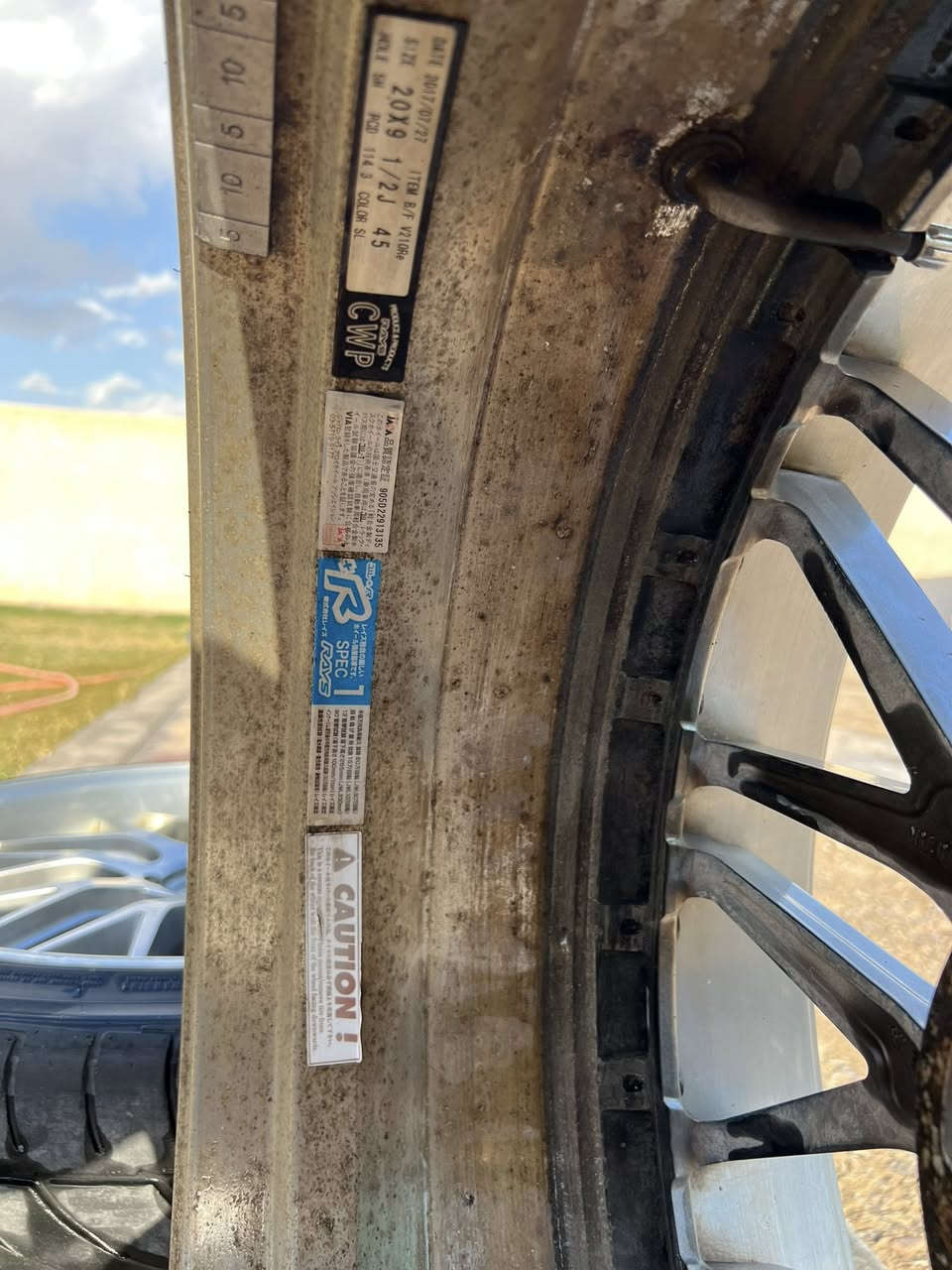 للبيع وياله تو سايز حجم 20 ياباني اصلي نضيفات جدد تايرات 100/75 مكاني بصره سعرهن 3ورقات 
للستفسار ***********
