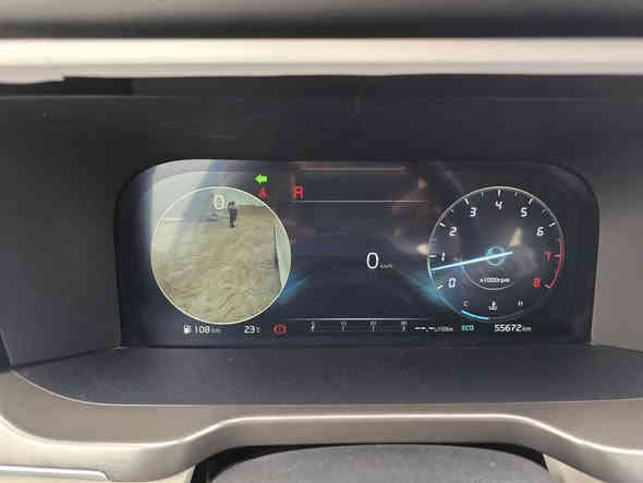 للبيع كيا سورنتو  2023  خليجي يعني كفاله عامه من كلشي.   شرط الفحص
حتى الدعاميات شرط.   
والسياره جديدة على وضع الشركه 
مواصفات فووول بس قماره حديد
5 كامرات 360   بصمه دخول ذكي 
كشن حار وبارد + جلد + 2 كهرباء 
كير ماوس  محرك 6 شرط على وضع الشركة 
لايت 4 عدسات    داخل جلد 
7 راكب  3 قطع تبريد ثلج
تحكم ستيرن كامل + شفتات 
حساس خلفي و امامي.  ويل كروم 
شاشه كبيرة + جي بي اس 
بردات خلفية.    جنطه كهرباء 
السيارة حلوة وجديدة لوك بحالت الوكاله ماشيه 55
رقم اربيل دولي سنويه جديدة يعني شرط التحويل 
السعر 310 
***********
***********
