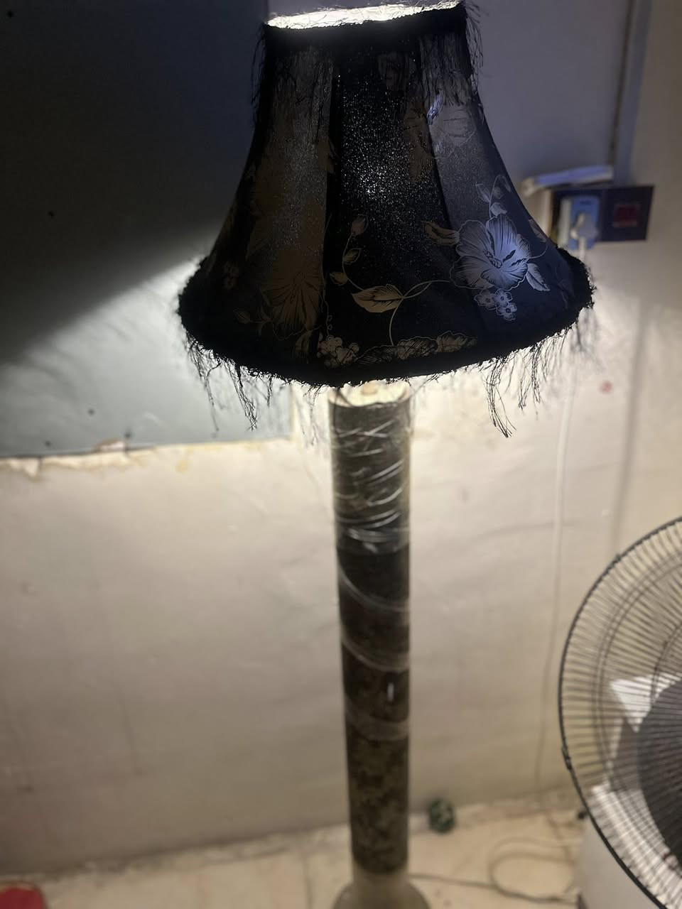 قيم واخذ كنتور كلشي مابي شاهد الله تركي كلش قوي سلايت خانات هواي جنت شاده بس هسه جاي انتقل وفتحته وموجوده كل قطعه وبراغيه وميز بلازما كلش مستعجل قيم اي سعر وتعال اخذه مكاني بصره حي رساله قريب مستشفى الموده وهذا رقمي ***********
