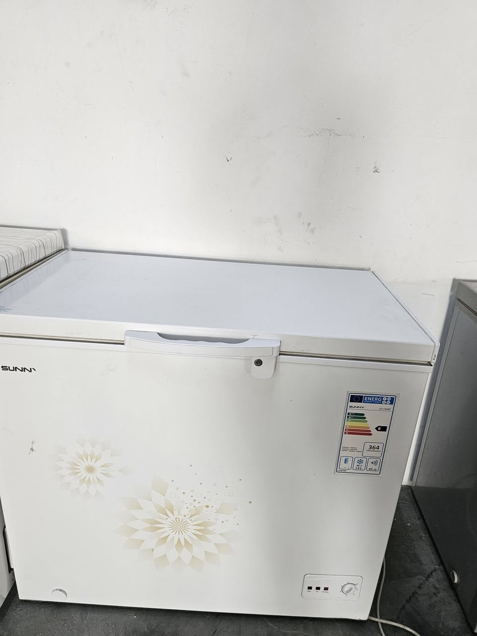 ئه م ئه شيانه بو فروشتن 
هه مووي به شه رت 
***********
