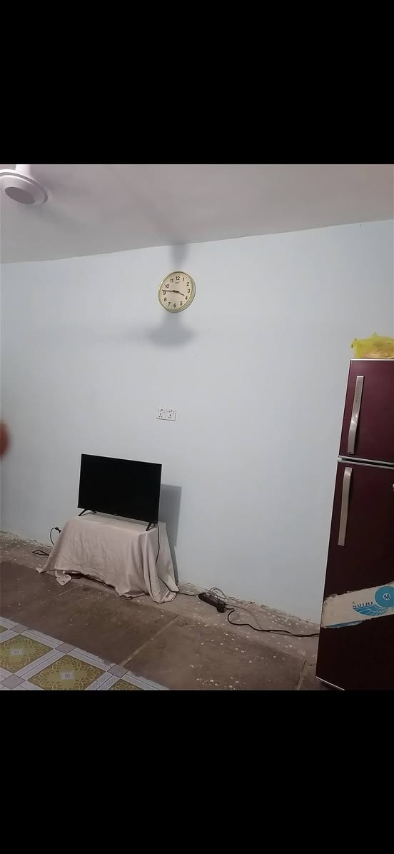 السلام عليكم...
بيت تجاوز للبيع غرفتين واستقبال ومطبخ و حمام  وتواليت وطارمه چبيره.. البيت نظيف وجاهز للسكن العنوان حي العسكري الأول قرب مدرسة الجمهورية..
للاستفسار اتصال أو خاص... ***********
