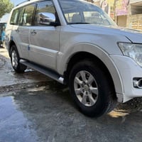 باجيرو  حبتور فول موصفات مديل2015السياره جاهزة من كلشي وكفاله عامه رقم...
