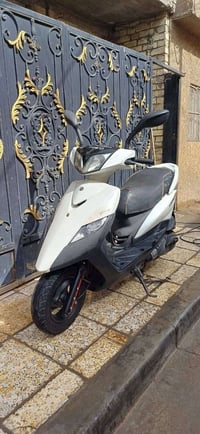 دراجة ثعلب  للبيع  الدراجة نوزل موديل 2007 صار شهرين نازلة من الرمبة  ...