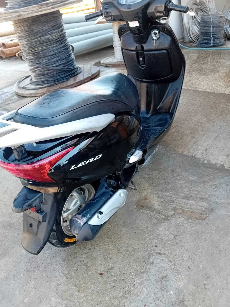 السلام عليكم
دراجه ليدي حديث للبيع 
نظيف حيل 
مكانها تكريت ***********
