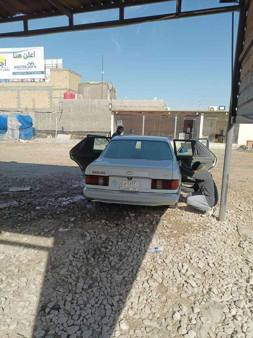 سلام عليكم مارسدس البيع موديل 84 سياره محوره نضيفه وجهازه سعر 55مكاني سماوه اي ستفسار تصل ***********
