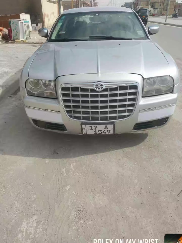 اوباما موديل  2010 اصل باسمي تحويل مباشر  مشروع وطني وين ميعجبك احولك سنويه لغايه 31 السياره مابيه اي نقص حداديه جديده كير مكينه جديه تبريد شغال بل واقع احلى من لصور مكينه 3500 جوكات 4 ترايك وين متريد مكاني واسط  للاستفسار***********
