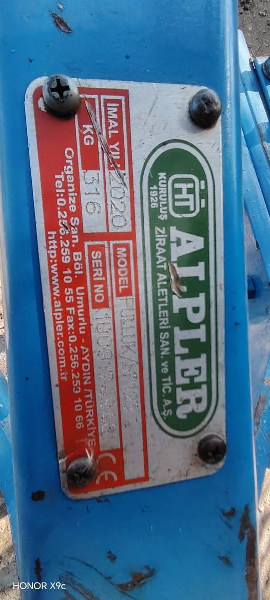 السلام عليكم فيدان حجم ١٢ ابلير مستخدم العنوان بغداد اليوسفيه ***********   ***********
