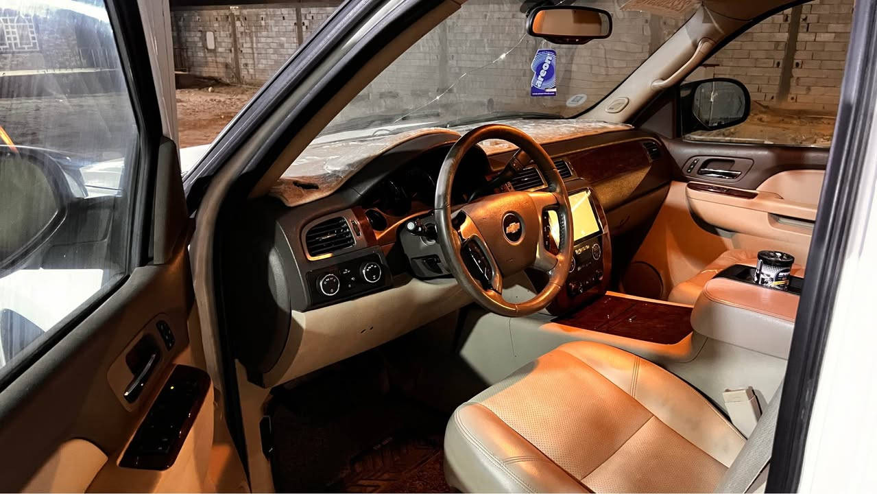 شفر تاهو 2010 LTZ خليجي  فول مواصفات تشغيل عن بعد كاميره خلفيه حساس خلفي اشاير بالمري اناره ترحيب مري قلاب عند البگ فتحه سقف كشنات جلد تبريد وتدفئه كشنات كهربائيه خزن ميموري باب كهربائي دواسه بانزين تحكم كهربائي داخل عسلي  بدون حادث صبغ فقط رباع جوه ترايش اثر زنجار جوه ترايش الابواب رقم اربيل جديد السعر 210 بي مجال بسيط للستفسار *********** البصرة, العراق
