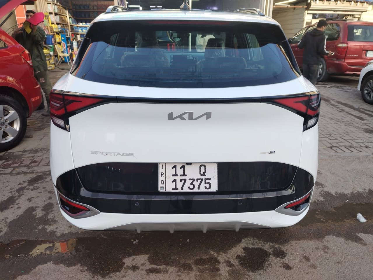 السلام عليكم كيا سبورتج جي تي لاين 2025
السياره بحاله الوكاله والضمان 
ماشيه 21 الف
فول مواصفات 1/1 
كشنات جلد / كشنات كهرباء ⚡️/ تدفئة تبريد
محرك 2000
بنوراما
تحكم ستيرن 
شاشه 
ومعروفه مواصفات ال جي تي لاين 
السياره رقم دولي هزه وسنويه جدد
السعر 260 وبيها مجال بسيط 
عنواني بغداد الدوره /*********** (مكلف ب النشر)
