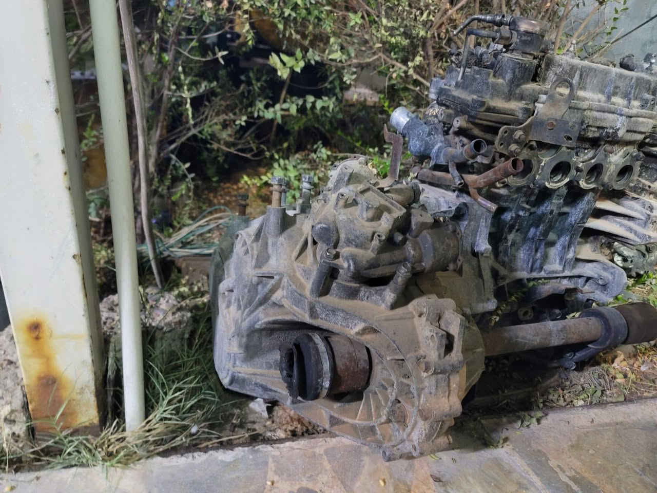 عندي مكينة وكير فورتي جيتي ٢٣ محتركات حرك خفيف شغالات شرط الفحص واني فاحصهن للاستفسار الاتصال ***********
السعر ١٠٠٠ دولار وبيهن مجال بسيط
