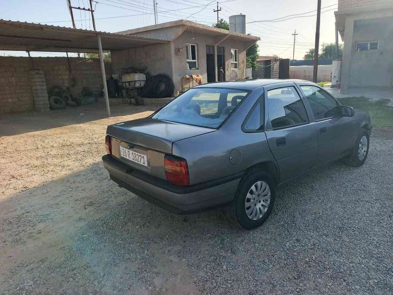 أوبل فكترا للبيع حجم 16السياره بسمي سنويه لل2031محرك شرط كيرشرط صدر معمر جديد وره وگدام تأيرات طخم جديد سياره جاهزه السعر38 وبيهه مجال *********** رقم الموبايل
