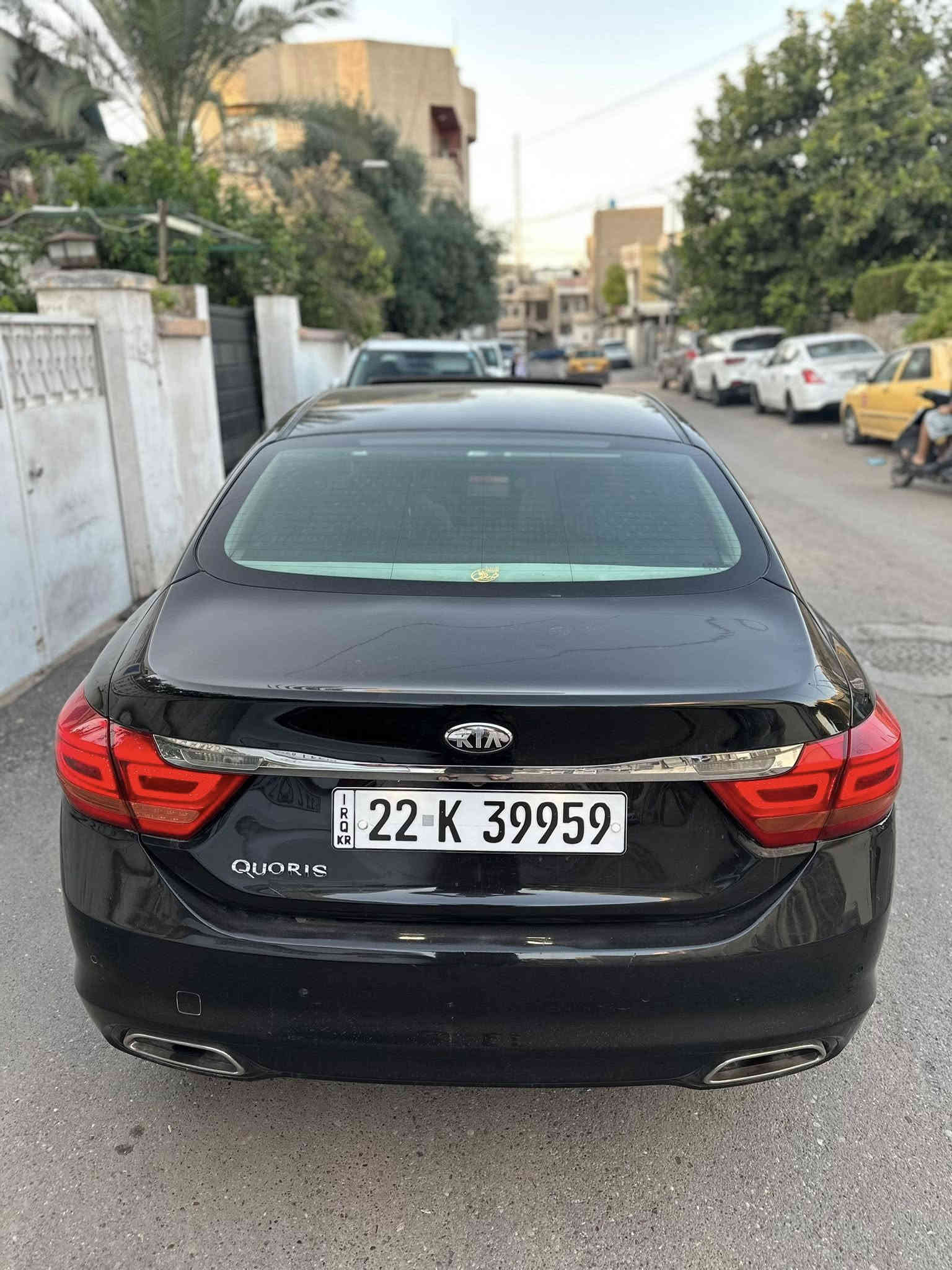 كورس خليجي 2013 فئة الاولة السعر 147 فوول 
محرك 6 سلندر دوش
6 بصمات
ابواب شفط
جكات
فول بردات
جنطة كهرباء
5 كامرات
حساسات
رادار
بعد بيهة هواااي مواصفات
بنيد صبغ فقط بدون لغد بدون شاصي بدون ايرباك
بسمي السيارة
مكان الاعضمية
***********
ماشية 88 KM حقيقي السيارة جاهزة بدون نقص
